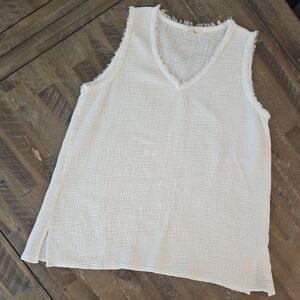 Elegant White Textured Tank Top